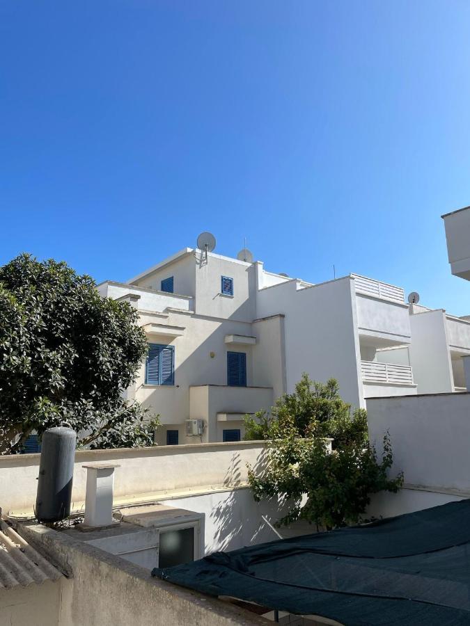 Villa Ticia A 100 Metri Dalla Spiaggia Con Parcheggio Privato Lido Marini Buitenkant foto